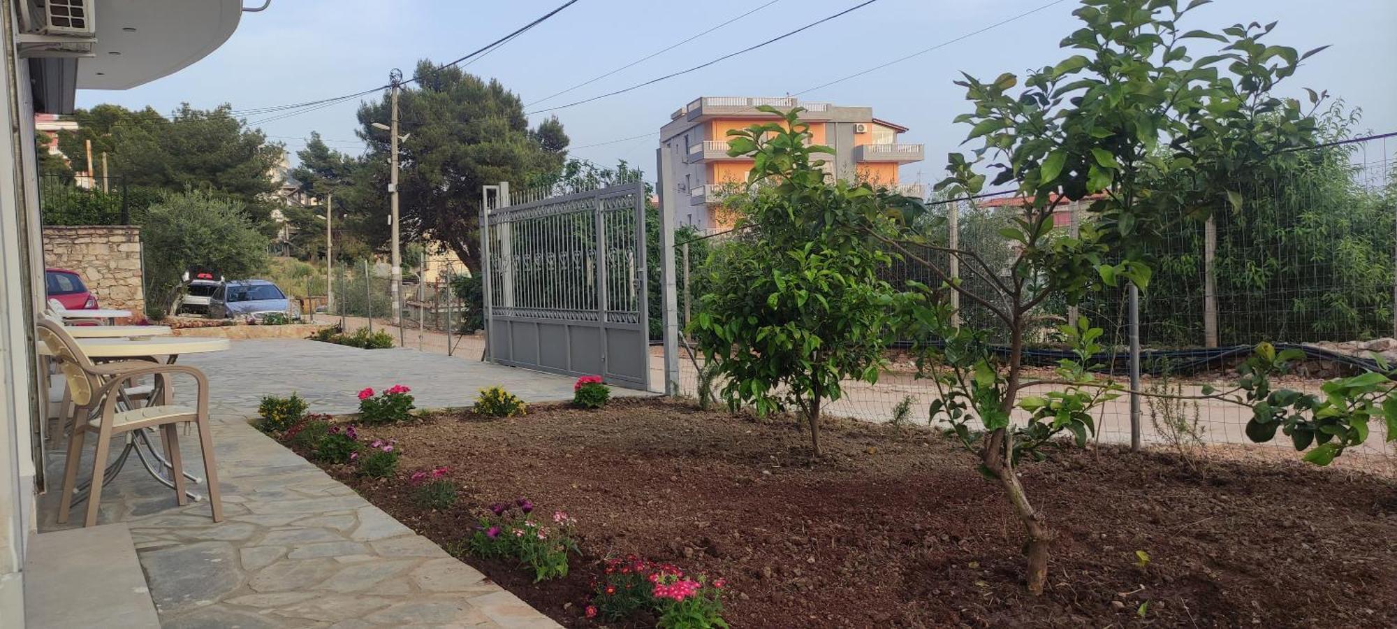 Ionia Apartments Саранде Екстериор снимка